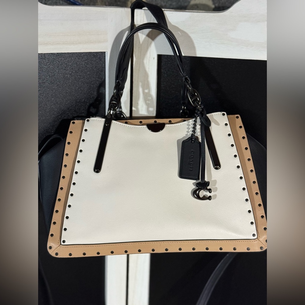 Coach NWOT Dreamer Black/White, and Tan Shoulder Bag! - Picture 2 of 16